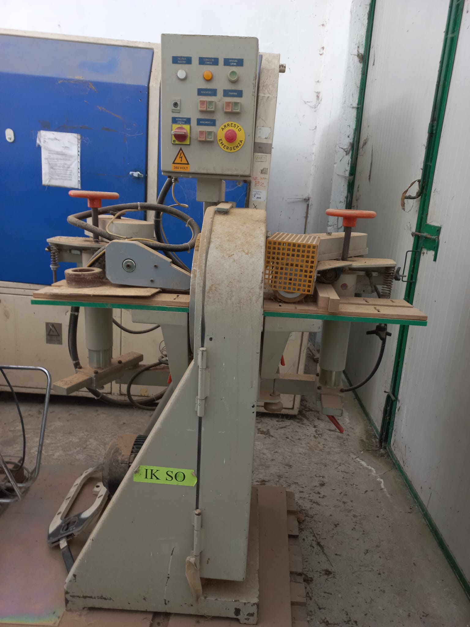 4LC552405-Caselli-Group-ORBITAL-SANDER-CAMAM-LEC180AV (2).jpeg